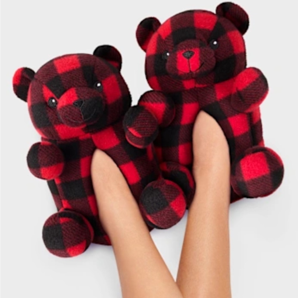Sz 8/9 children’s place Plaid Bear slip on comfy bear house slippers black&Red - Picture 1 of 7